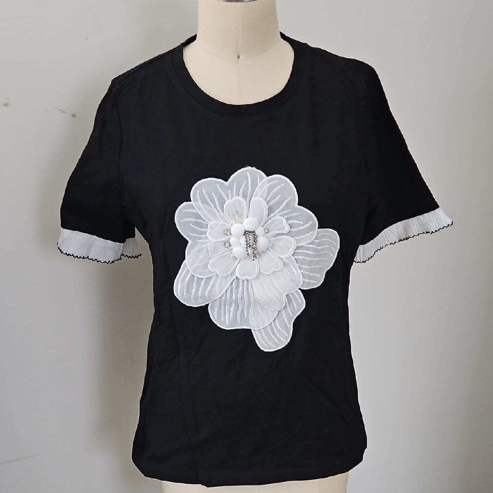 NEW CQbyCQ Black Floral Embellished Women's Top SIZE LARGE